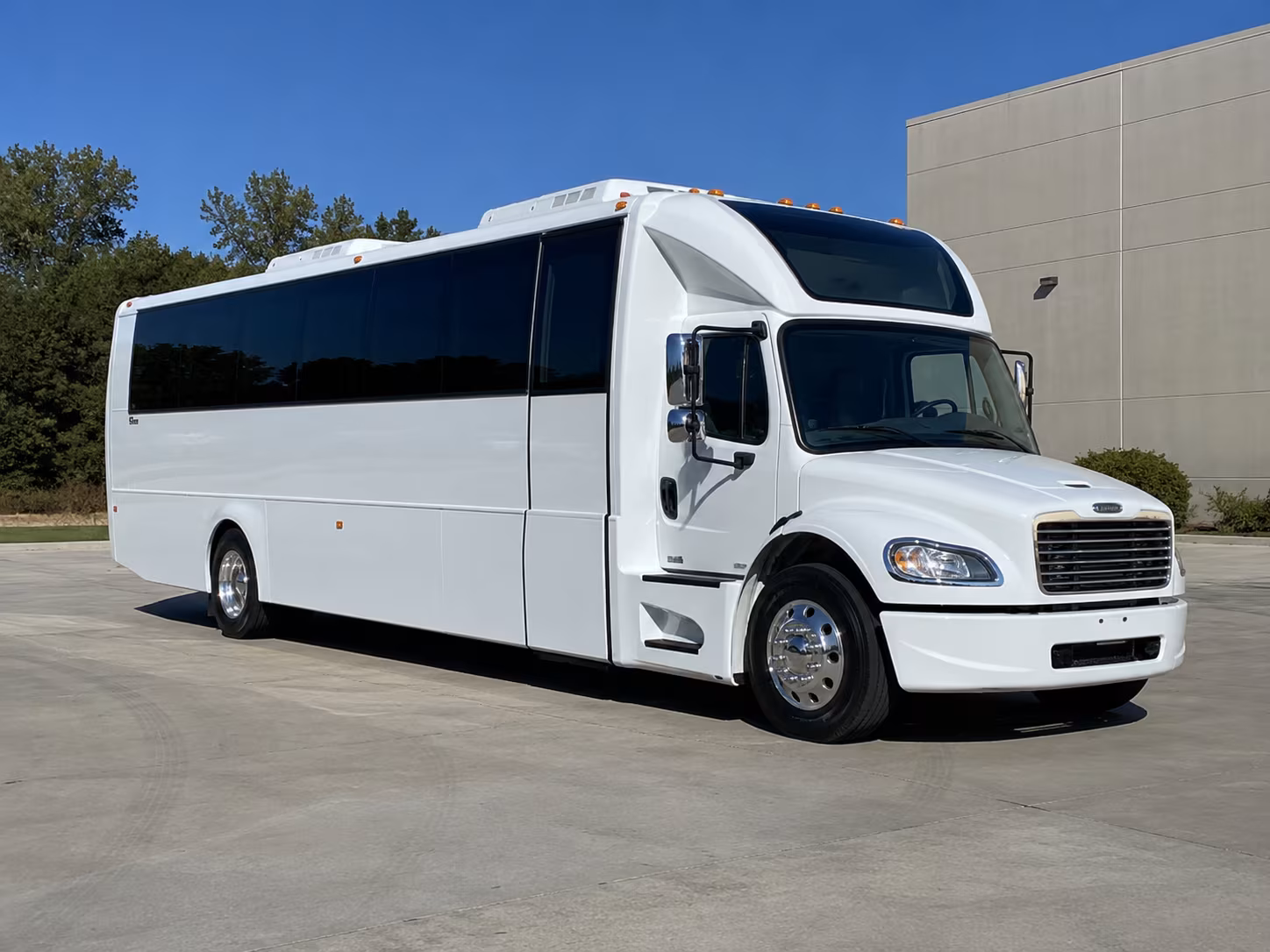 ann arbor 28 passenger party bus