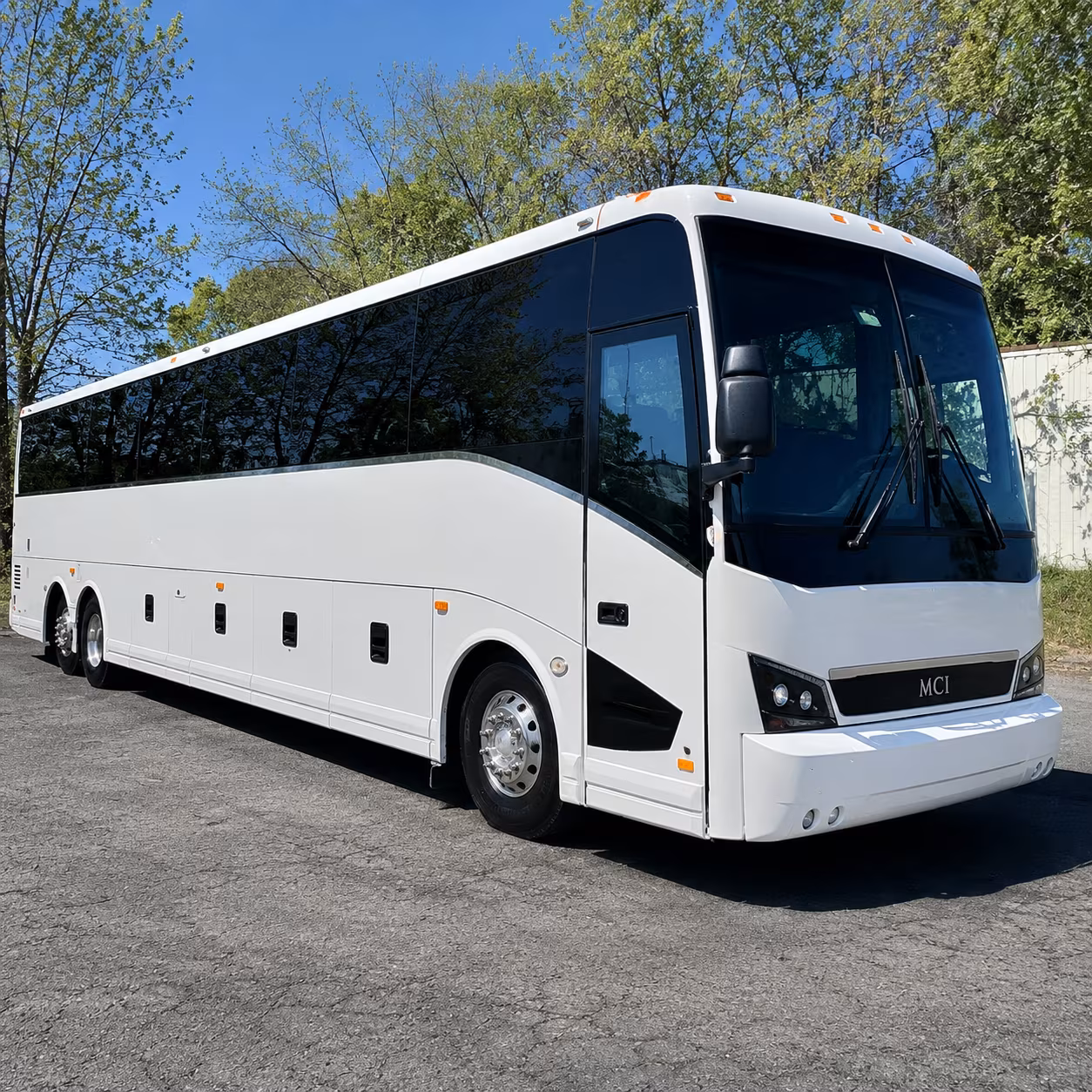 corporate airport transfer buses to detroit metro dtw