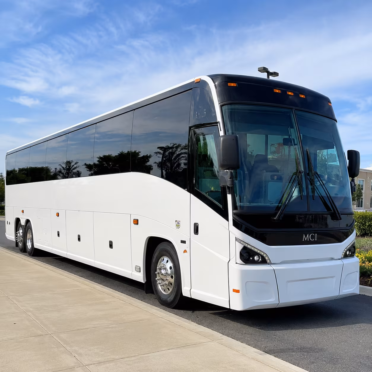 employee shuttle buses between downtown ann arbor and north campus