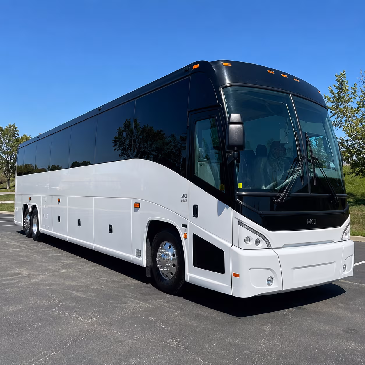 university of michigan group travel to and from dtw